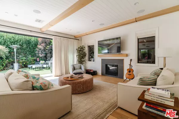 Santa Monica, CA 90405,1128 Marine St