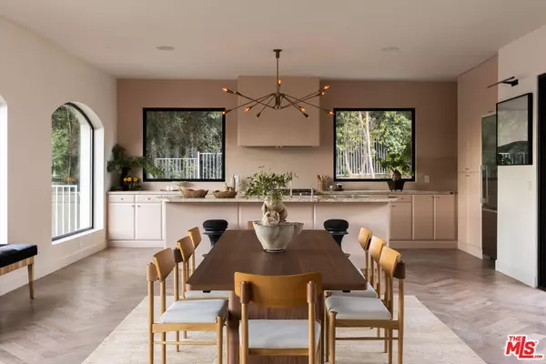 Sherman Oaks, CA 91423,3546 Weslin Ave