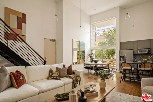 7062 Hawthorn Ave #103, Los Angeles, CA 90028