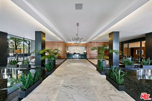 West Hollywood, CA 90069,1100 Alta Loma Rd #16B