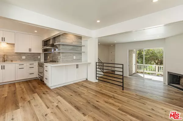 28368 Rey De Copas Ln, Malibu, CA 90265