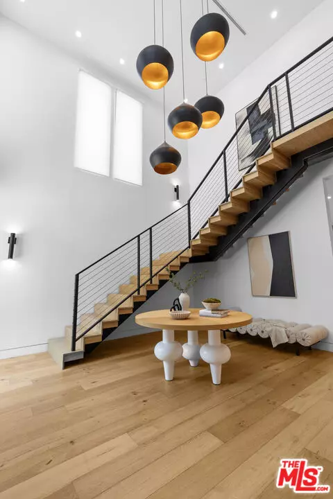 Encino, CA 91316,4854 Alonzo Ave