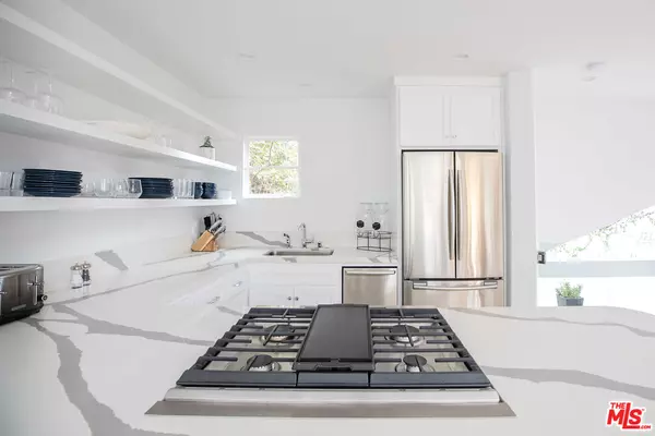 Malibu, CA 90265,29233 HEATHERCLIFF RD #3