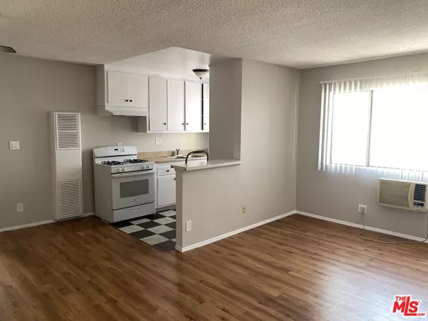 Los Angeles, CA 90029,1165 N Normandie Ave