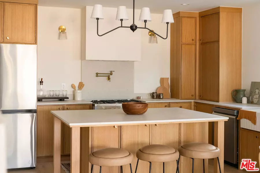 4257 Angeles Vista Blvd, Los Angeles, CA 90008