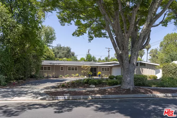 Woodland Hills, CA 91367,23415 Mariano St