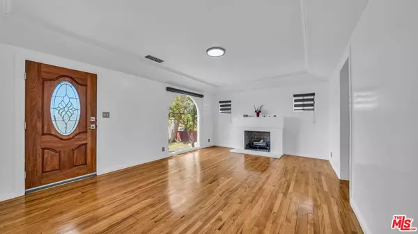 Santa Monica, CA 90404,1915 12th St