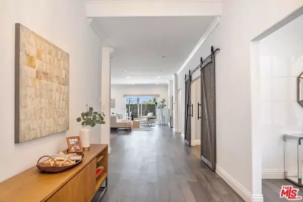 Los Angeles, CA 90045,5845 W 74th St