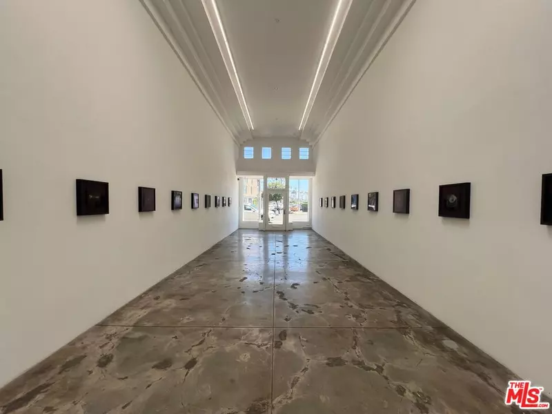 4619 W Washington Blvd, Los Angeles, CA 90016