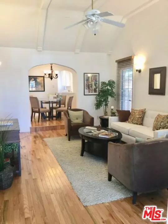 Valley Village, CA 91607,11916 Hartsook St