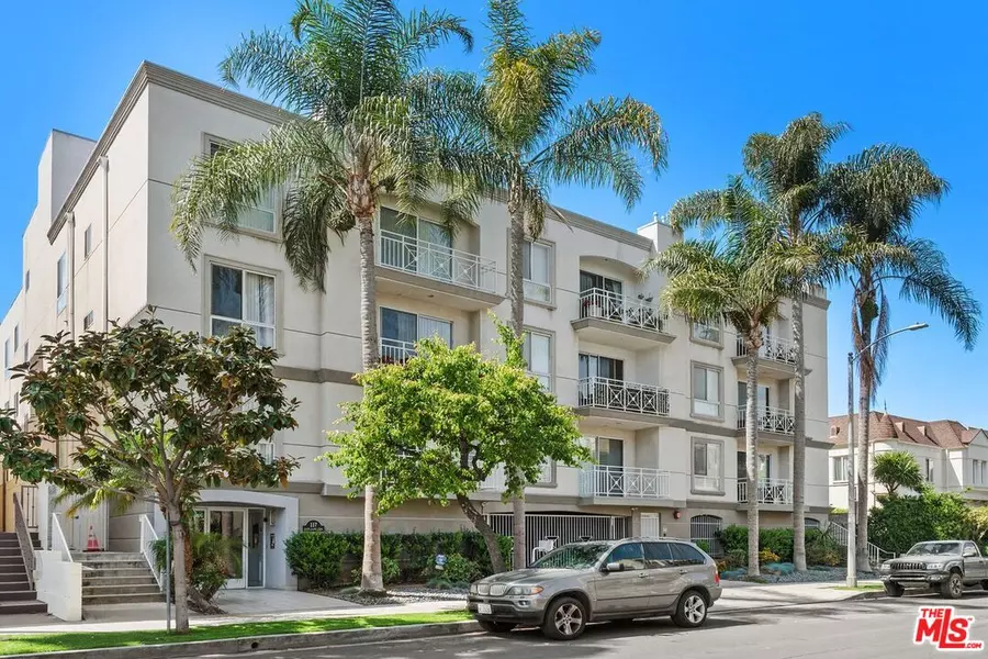 117 S Clark Dr #102, West Hollywood, CA 90048