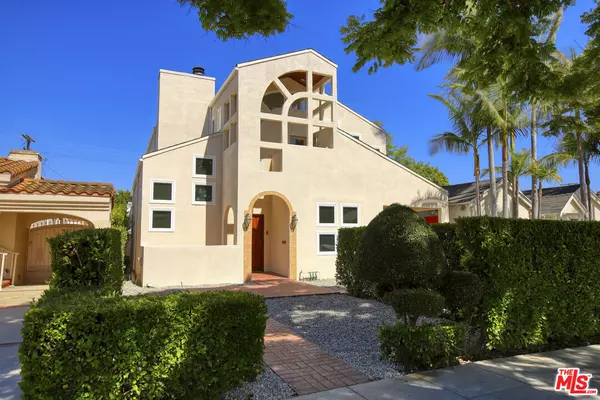 Beverly Hills, CA 90211,426 S Swall Dr