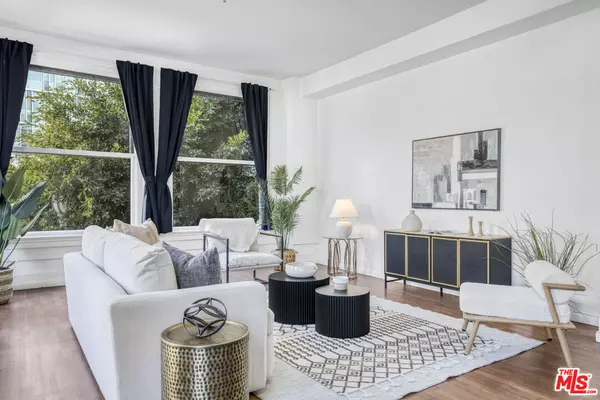 Los Angeles, CA 90012,108 W 2nd St #213