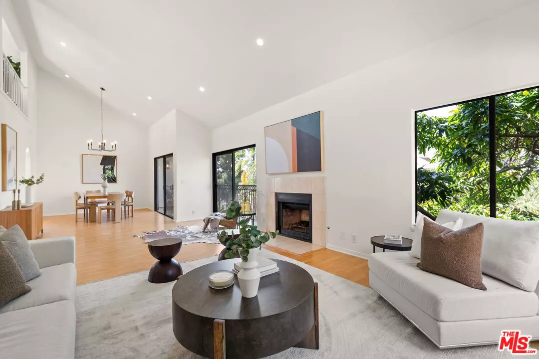 Los Angeles, CA 90025,1742 S Bentley Ave #301