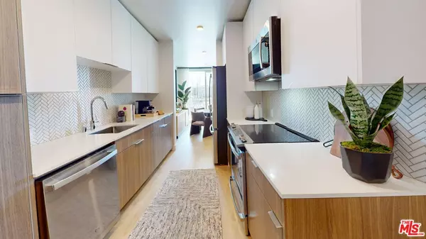 Marina Del Rey, CA 90292,13900 Panay Way #M-123