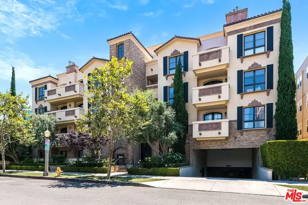 12026 Hoffman St #301, Studio City, CA 91604