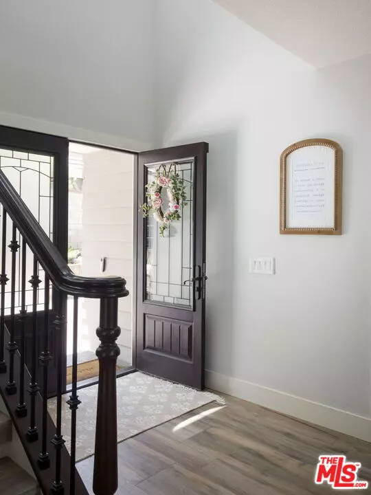 Valencia, CA 91355,26430 Emerald Dove Dr