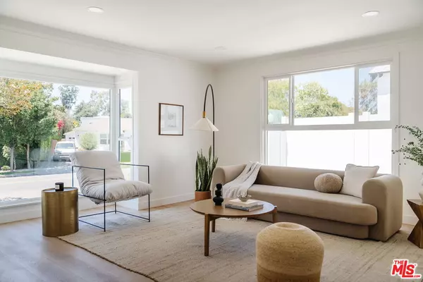 Los Angeles, CA 90049,300 S Kenter Ave