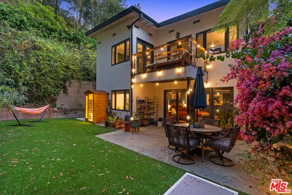 10275 Oletha Ln, Los Angeles, CA 90077