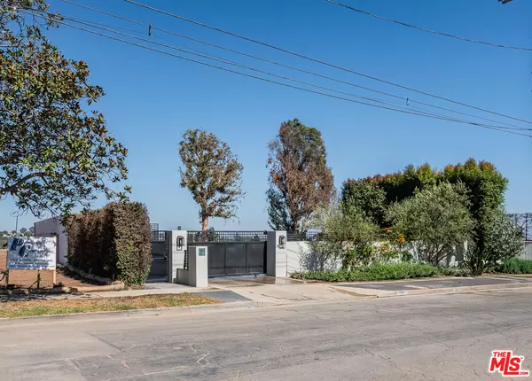 1144 Chautauqua Blvd, Pacific Palisades, CA 90272