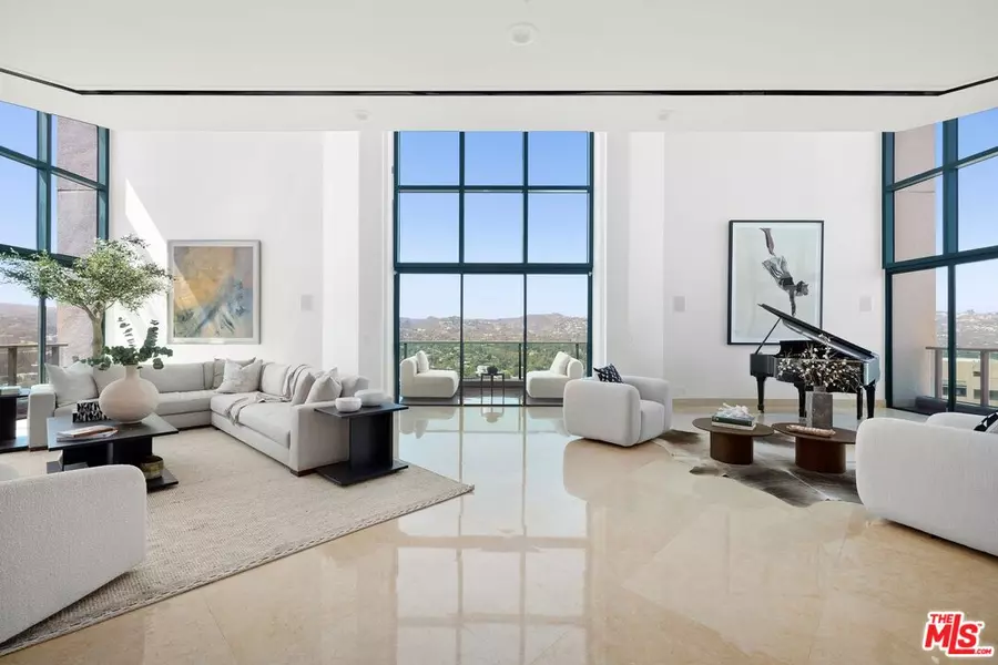 10490 Wilshire Blvd #PH4, Los Angeles, CA 90024