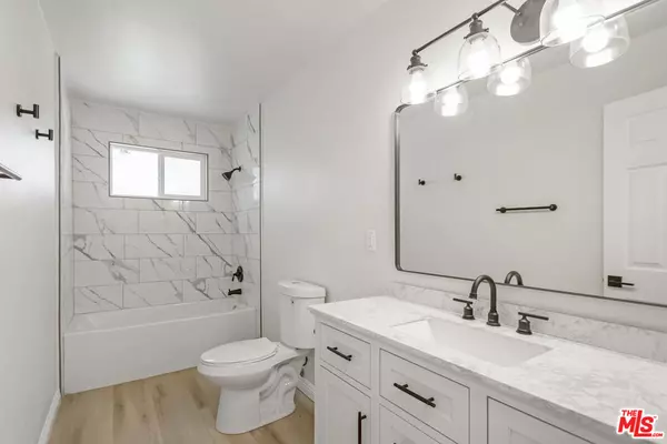 Los Angeles, CA 90047,11119 S Denker Ave