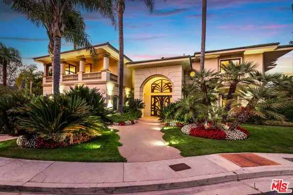 12145 Summit Ct, Beverly Hills, CA 90210