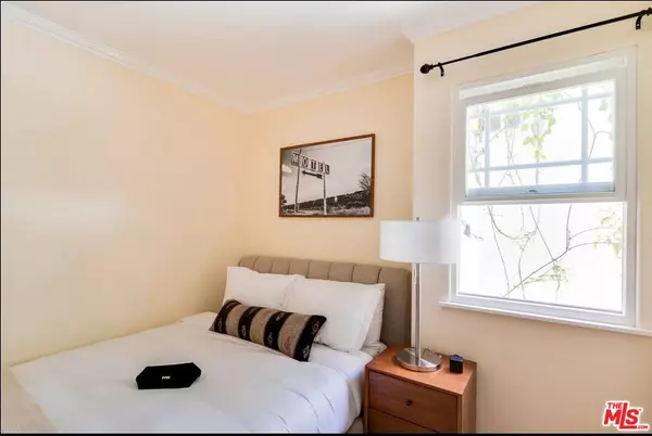 Santa Monica, CA 90403,1130 Chelsea Ave #C