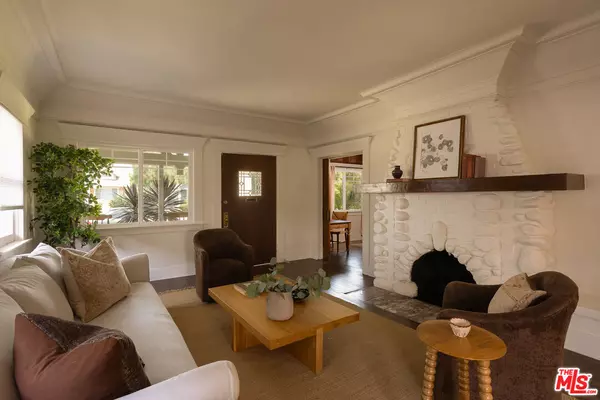 Los Angeles, CA 90018,3709 3rd Ave