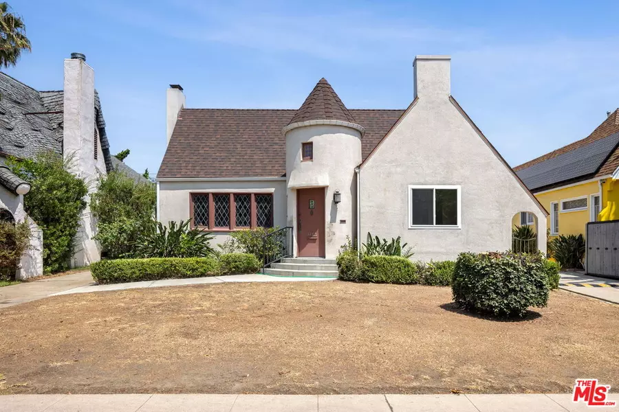 3465 Rowena Ave, Los Angeles, CA 90027