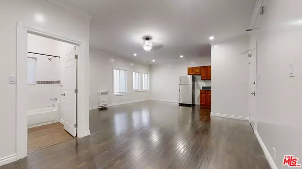 Los Angeles, CA 90017,507 Loma #103