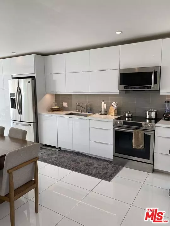 Malibu, CA 90265,23901 Civic Center Way #114