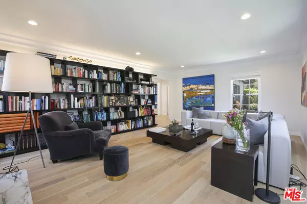 Los Angeles, CA 90064,3028 MOTOR Ave