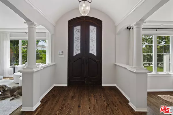 Los Angeles, CA 90045,8000 Westlawn Ave