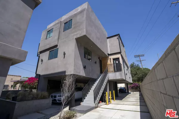 Los Angeles, CA 90065,2681 Roseview Ave