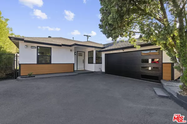 15358 Gault St, Van Nuys, CA 91406