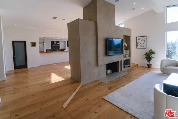 Sherman Oaks, CA 91403,3423 Scadlock Ln