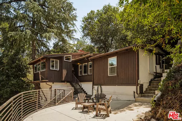 10012 Charter Oak Ln, Beverly Hills, CA 90210