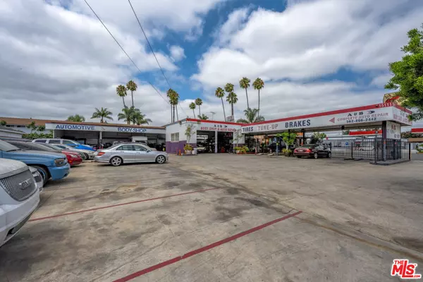 Bellflower, CA 90706,15111 Clark Ave