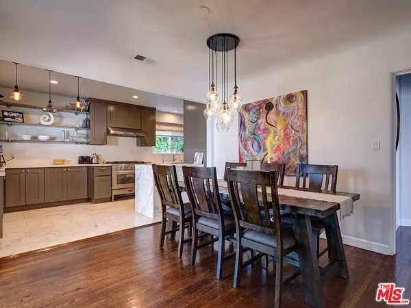 Los Angeles, CA 90019,1019 S Rimpau Blvd