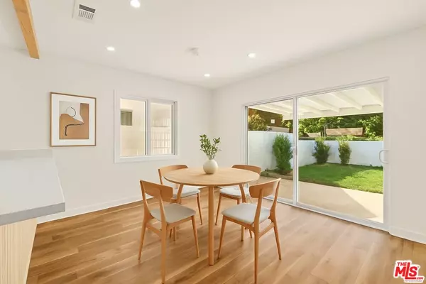 Woodland Hills, CA 91364,5141 Don Pio Dr