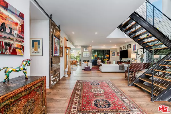 3343 Cabrillo Blvd, Los Angeles, CA 90066