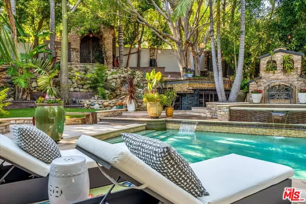 2276 La Granada Dr, Los Angeles, CA 90068