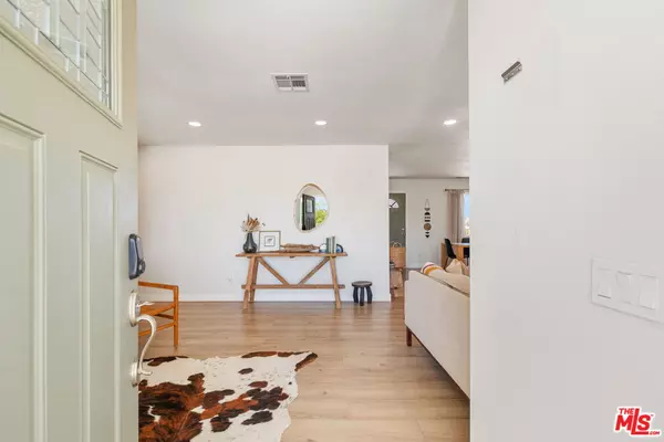 Joshua Tree, CA 92252,63478 E Broadway St