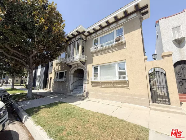 1109 E 1st St #11, Long Beach, CA 90802