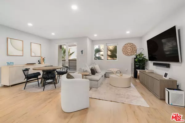 6030 Seabluff Dr #316, Los Angeles, CA 90094