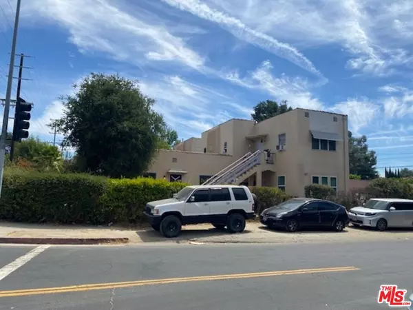 Valley Village, CA 91607,11758 Magnolia Blvd