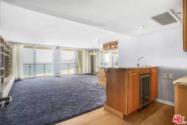 Santa Monica, CA 90402,201 Ocean Ave #1206P