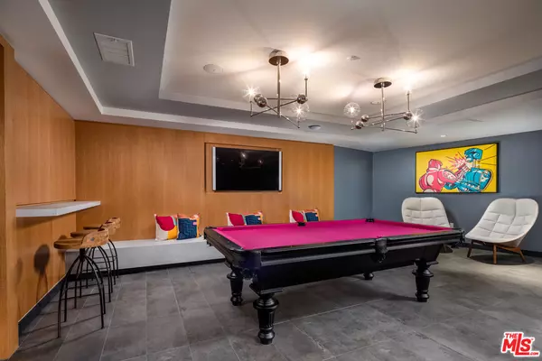 Los Angeles, CA 90005,750 S Oxford Ave #442