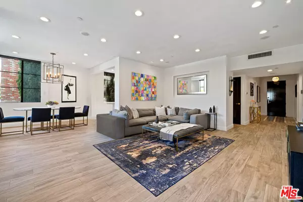 235 S Reeves Dr #101,  Beverly Hills,  CA 90212